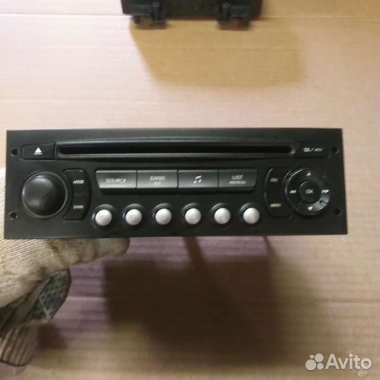 Штатная магнитола citroen c4