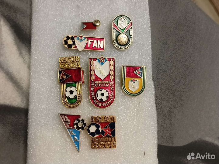 Значки Ц С К А футбол хоккей