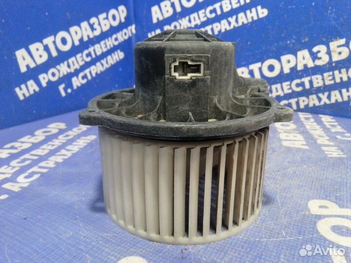 Моторчик печки Hyundai Accent седан G4EC 2006