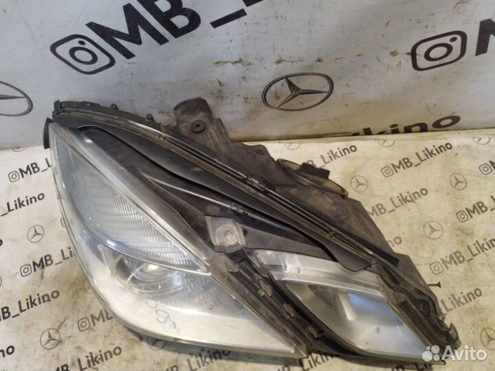 Фара ксеноновая правая Mercedes E-Class W212