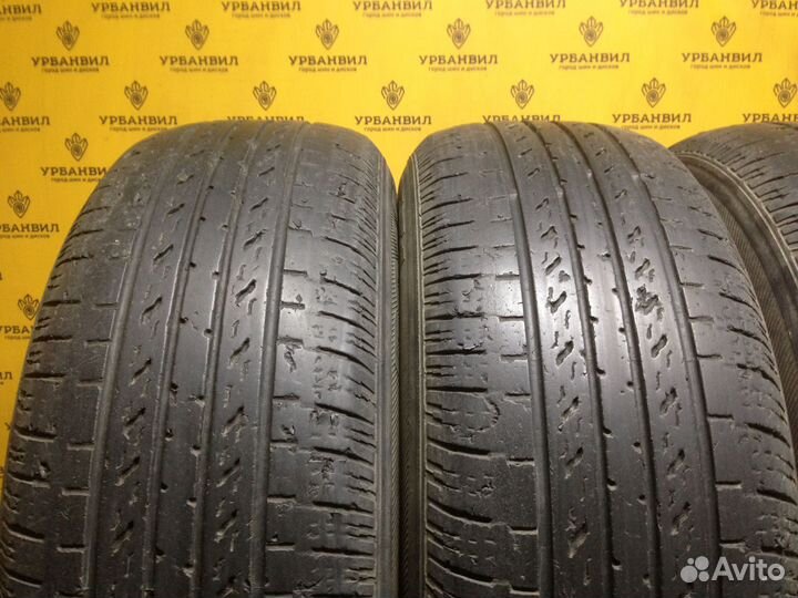 Nexen Roadian 571 235/65 R17 104T