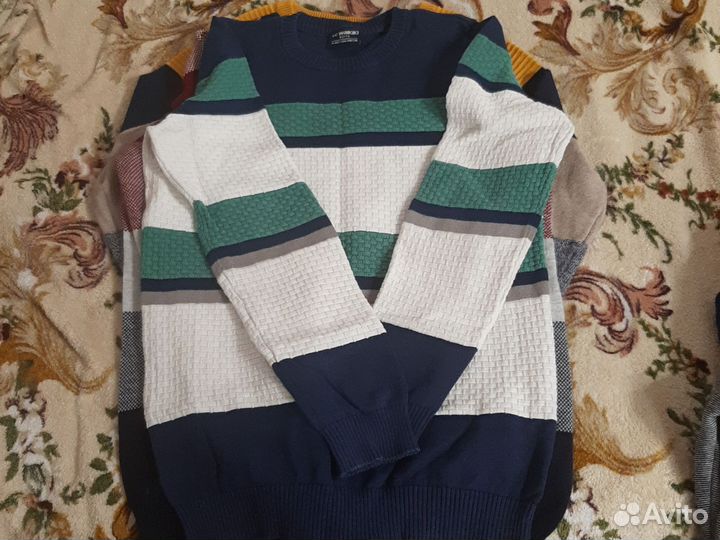 Свитер на мальчика 140