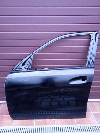 Mersedes W166 GL GLE ML Дверь левая передняя
