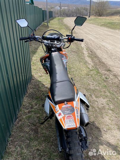 Рейсер эдуро 200