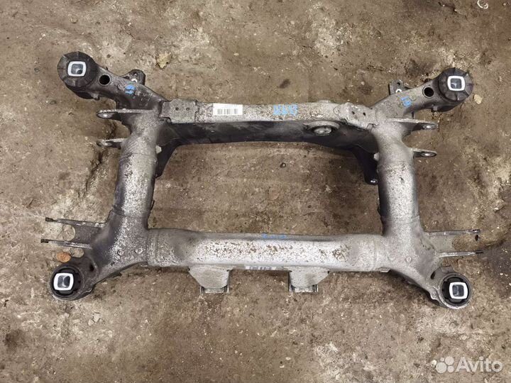 Задний подрамник BMW E61