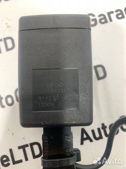 Замок ремня безопасности Mercedes-Benz Gl-Class