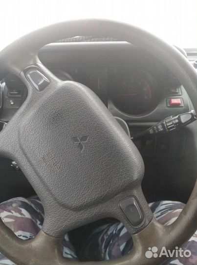 Mitsubishi Pajero, 1995