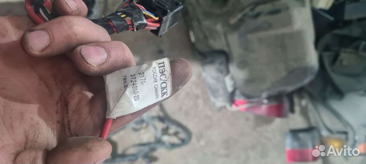 Электропроводка моторного отсека Лада Приора