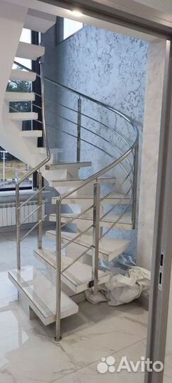 Полированный поручень из нержавейки