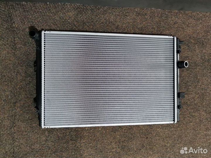 Радиатор охлаждения Volkswagen Tiguan С 2007