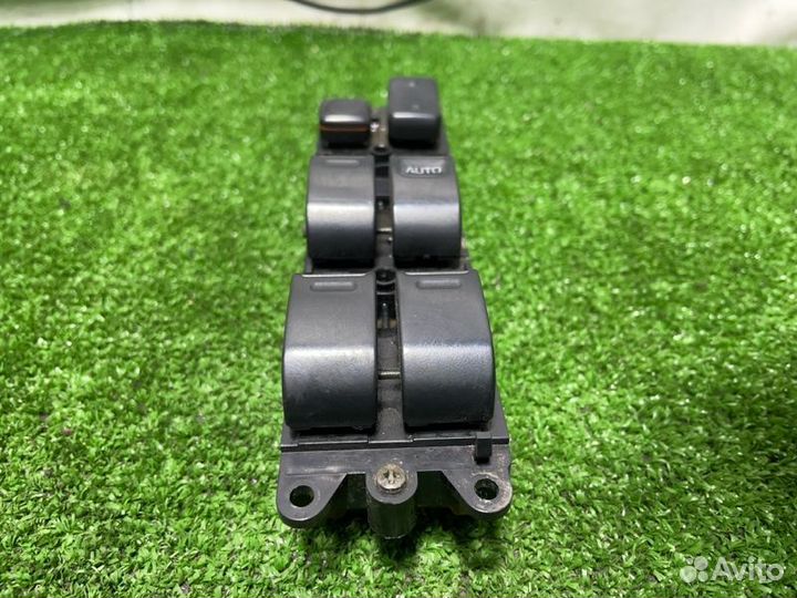 Блок управления стеклоподъемниками Toyota Land