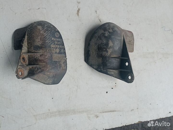 Защита тормозного суппорта volkswagen vento golf 3
