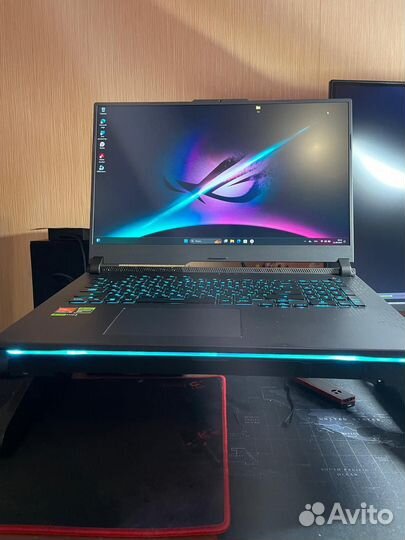 Продам ноутбук Asus rog strix