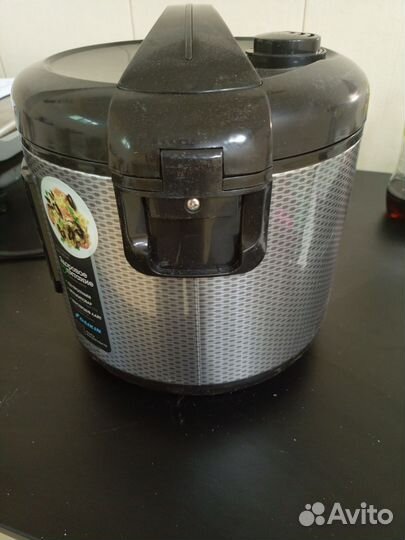 Мультиварка Redmond RMC M224S