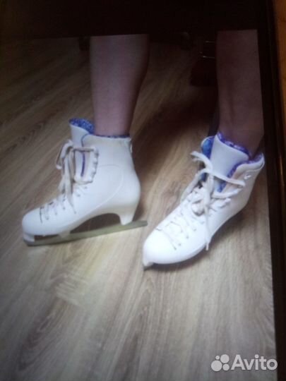 Коньки фигурные