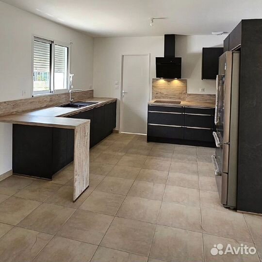 Кухня. Современная стильная кухня