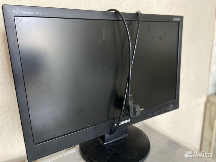 Монитор Samsung