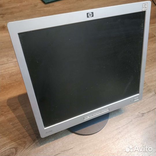 Монитор HP L1706