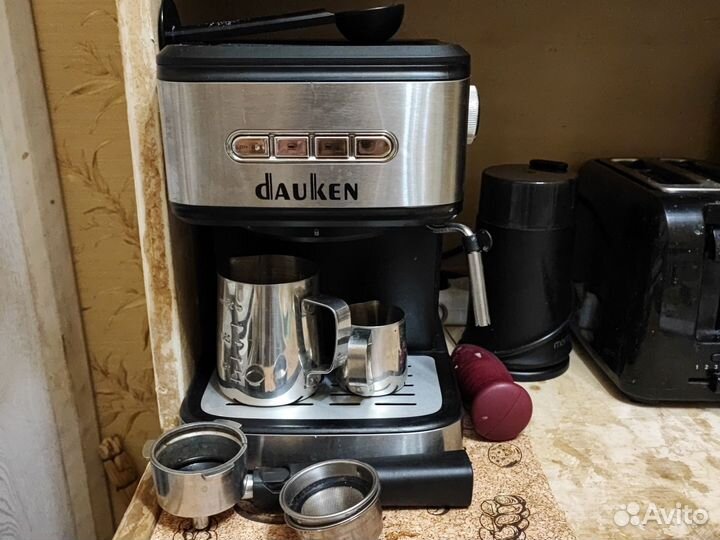 Кофеварка рожковая Dauken HC120