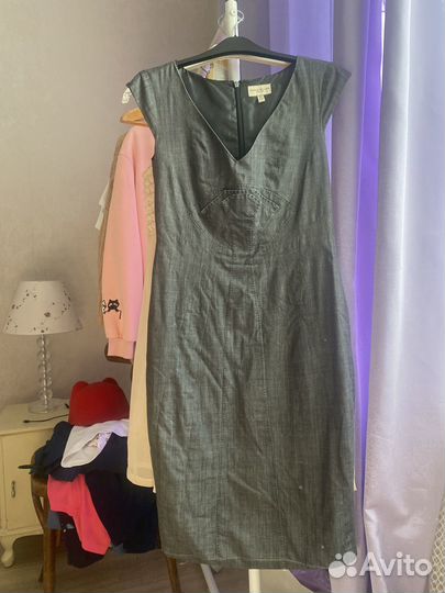 Платье деловое