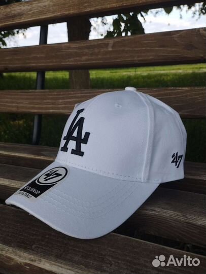 Кепка New Era белая