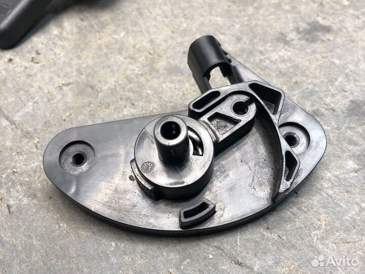 Ручка капота в сборе Focus 3