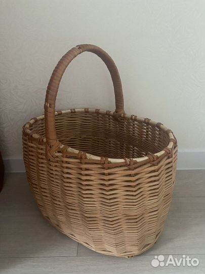 Корзина плетеная