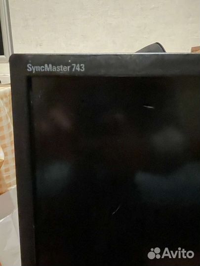 Монитор Samsung