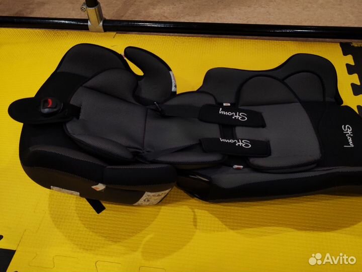 Автомобильное кресло