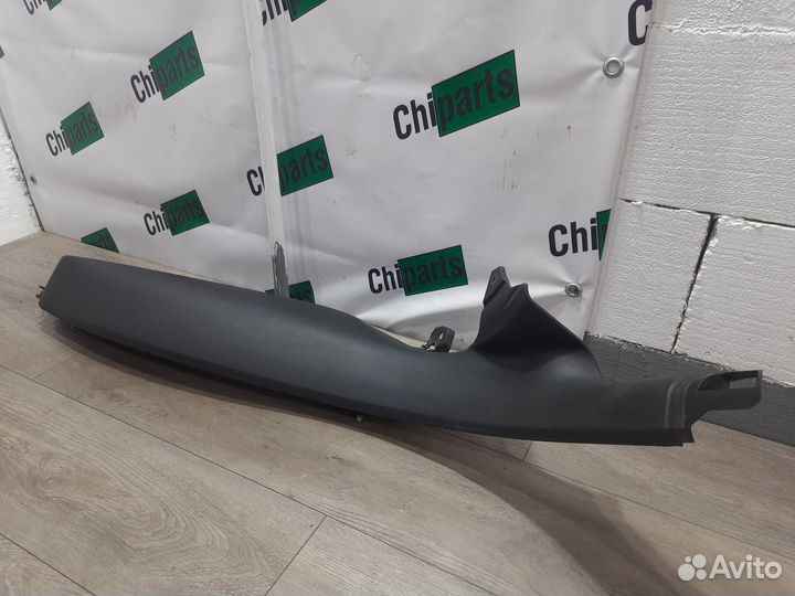 Правая задняя накладка салона для Skoda Octavia A7