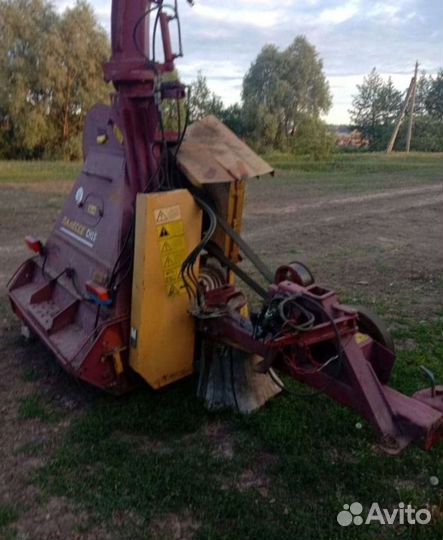 Кормоуборочный комбайн