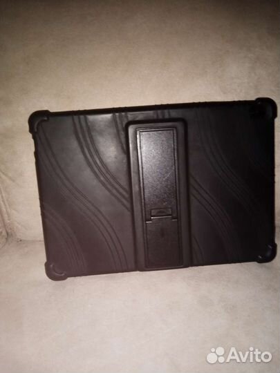 Продам Планшет lenovo tab m 10 x 605L 2 gb озу