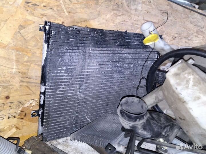 Испаритель кондиционера Jeep Grand Cherokee WJ