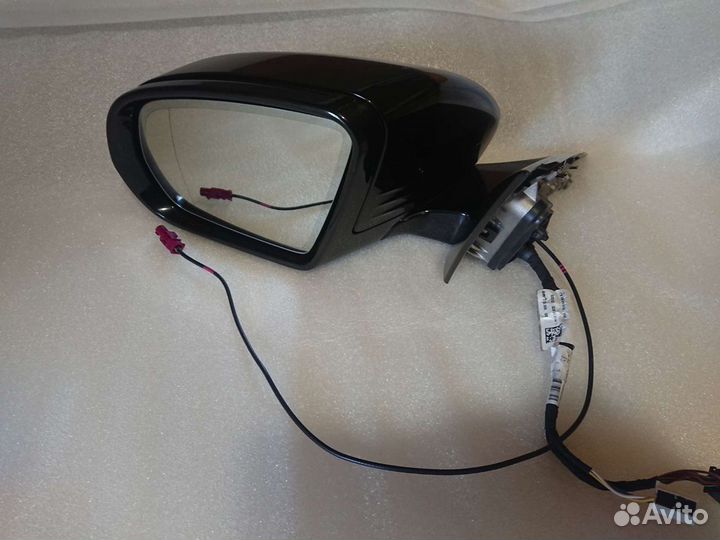 Зеркало левое на мерседес W213 в сборе с