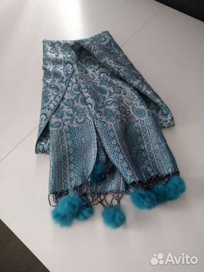 Палантин (шарф) женский