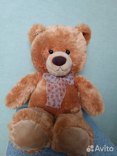 Игрушки. Плюшевый медведь