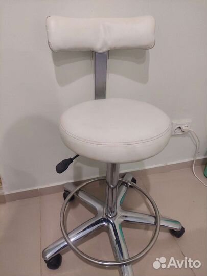 Косметологический стул
