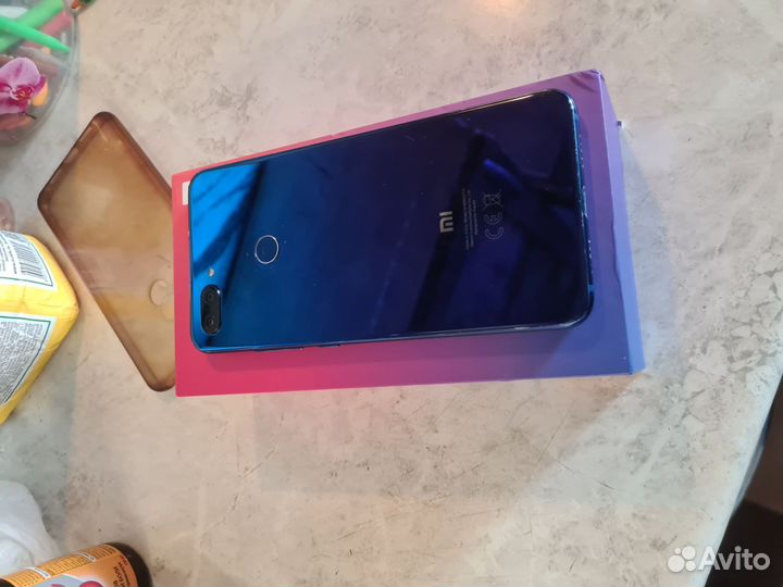 Xiaomi Mi 8 Lite, 6/64 ГБ