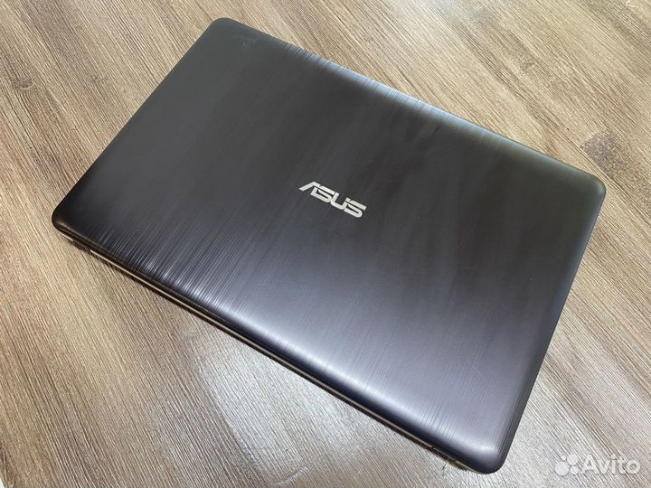 Asus VivoBook Max R541N в отличном состоянии