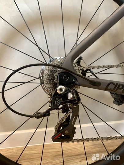 Шоссейный карбоновый велосипед 12 скоростей 8,2кг