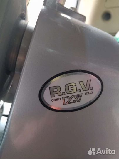 Слайсер для нарезки мяса и сыра