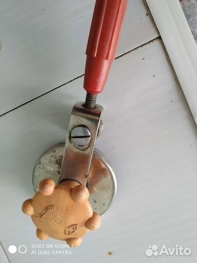 Закаточная машинка для жестяных банок СССР