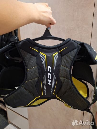 Нагрудник CCM 9040 JR