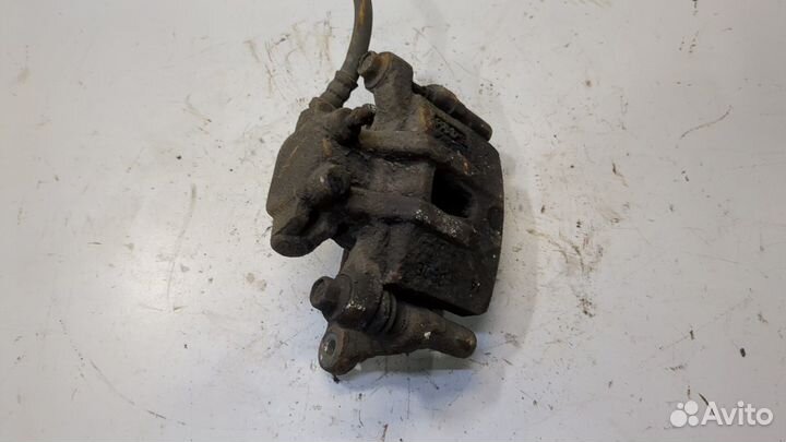 Суппорт Mitsubishi Grandis, 2007