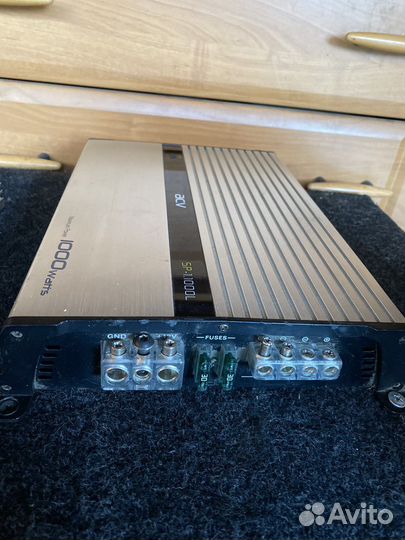 Саб+усилок+магнитофон+подиум