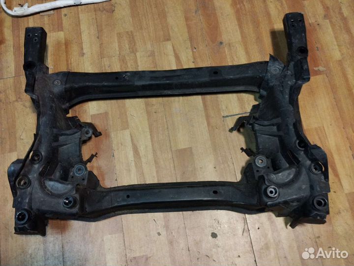 Подрамник Mercedes C205 W213 E213 W238 CLS 63