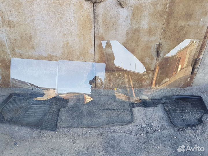 Стекла боковые skoda fabia 2