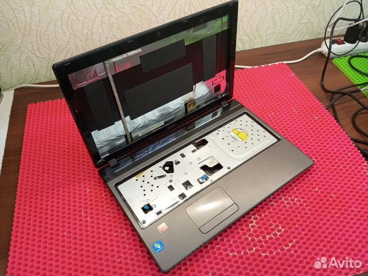 Ноутбук Acer 5560G (разбор)