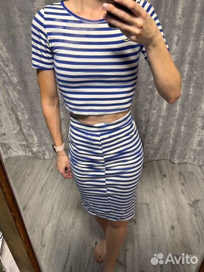 Костюм женский с юбкой