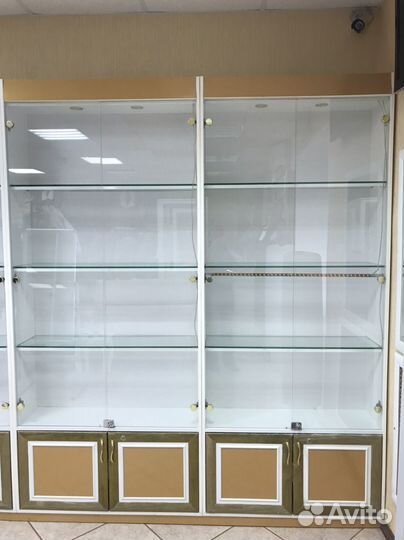 Офисное оборудование (шкафы, диван, горки